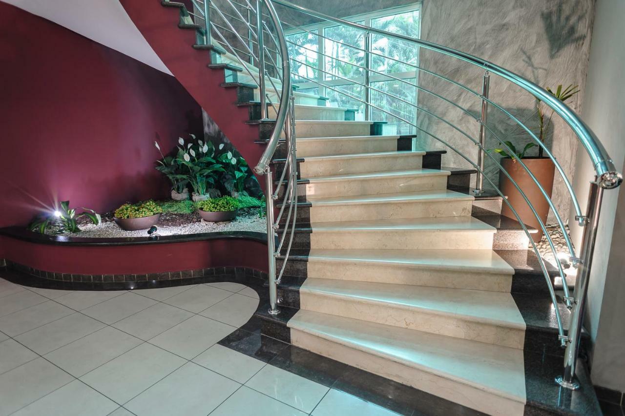 Hotel The Premium 우사스쿠 외부 사진